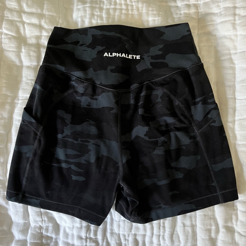 Alphalete Camo Pocket Shorts